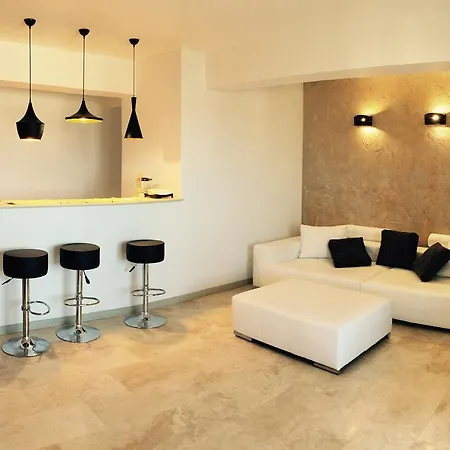 Cristian Apartment